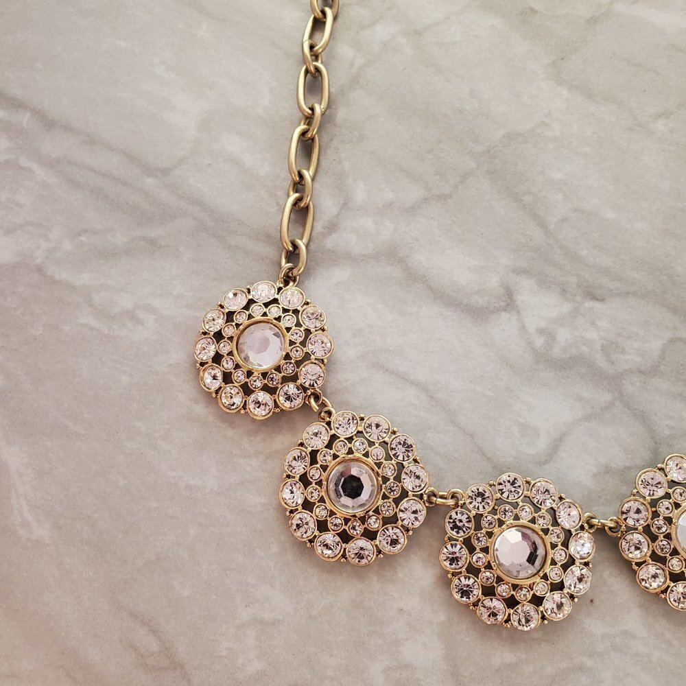 ✨ J.Crew Classic Rhinestones Pave Crystal Medallion Statement Necklace ✨ - Picture 8 of 16